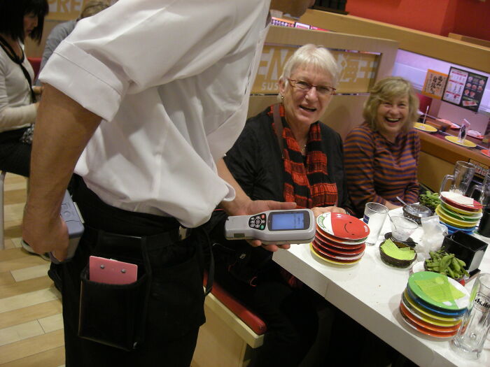 30 People Online Answer "What Are Some Of The 'Guy Code' And 'Girl Code' Unwritten Rules That You Always Follow?"