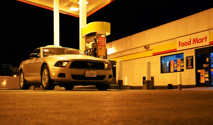 30 People Online Answer "What Are Some Of The 'Guy Code' And 'Girl Code' Unwritten Rules That You Always Follow?"