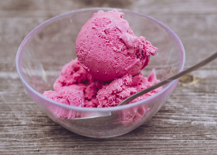 30 Unusual And Disturbing Things These People Saw At Someone Else's House