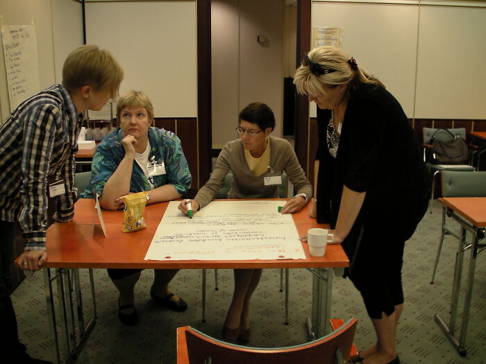 20 Señales sutiles de que alguien es en realidad bastante inteligente