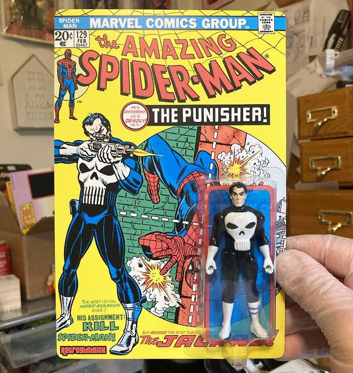 Artist Creates Dolls Of Characters "Unusual" Of Pop Culture