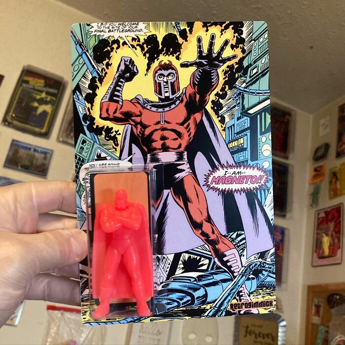 Artist Creates Dolls Of Characters "Unusual" Of Pop Culture