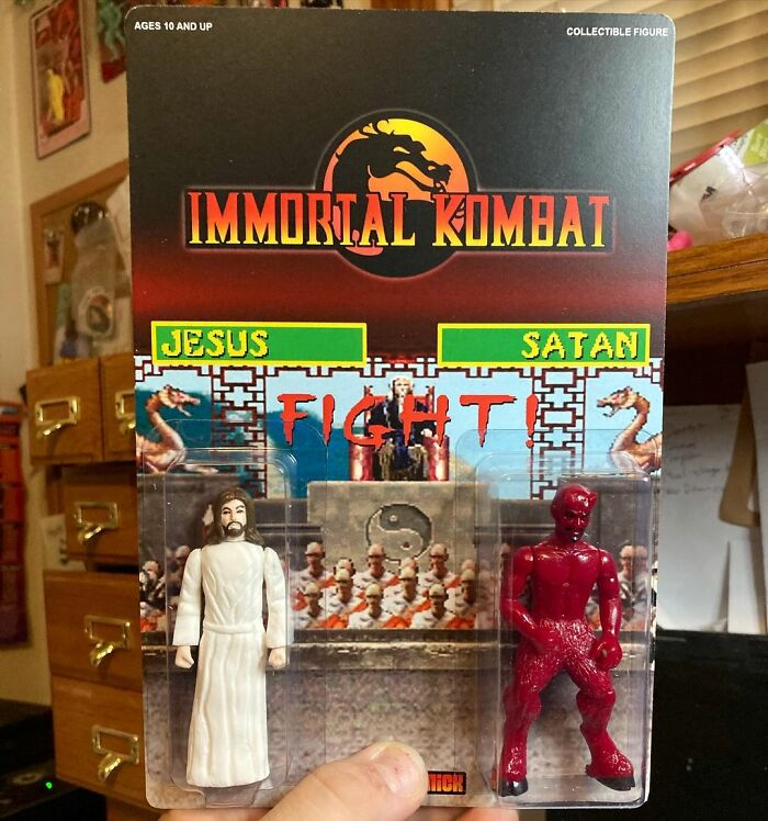 Artist Creates Dolls Of Characters "Unusual" Of Pop Culture