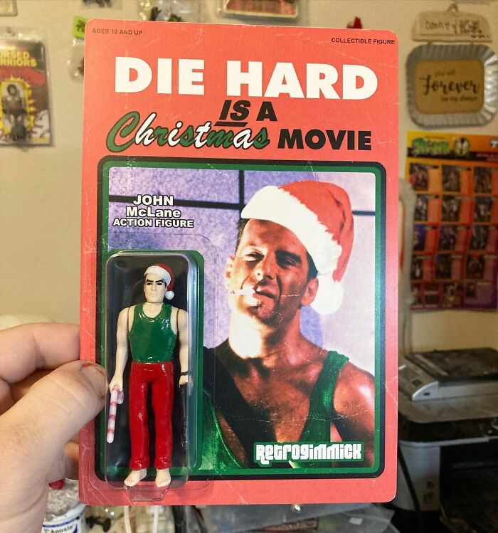 Artist Creates Dolls Of Characters "Unusual" Of Pop Culture