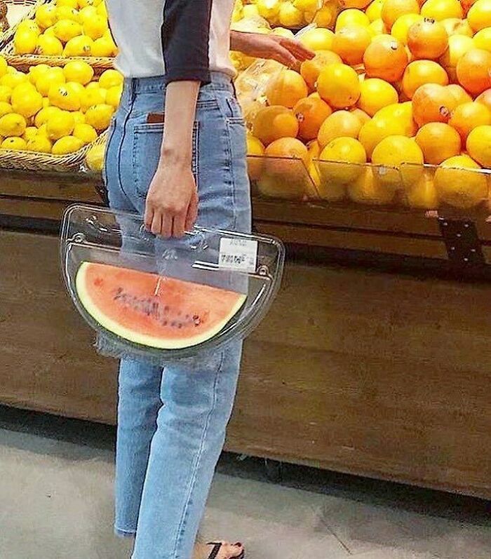 50 ‘Humans Of Capitalism’ Pics That Might Make You Laugh And Cry At The Same Time