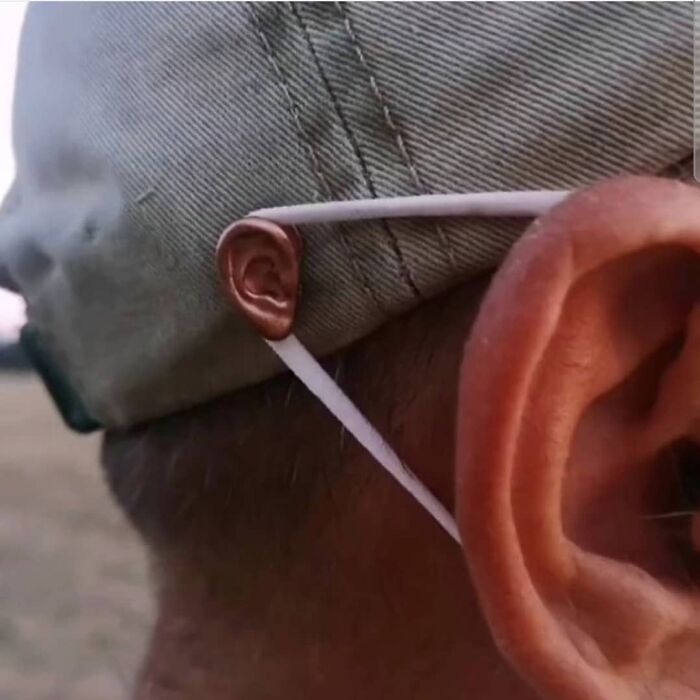 50 ‘Humans Of Capitalism’ Pics That Might Make You Laugh And Cry At The Same Time