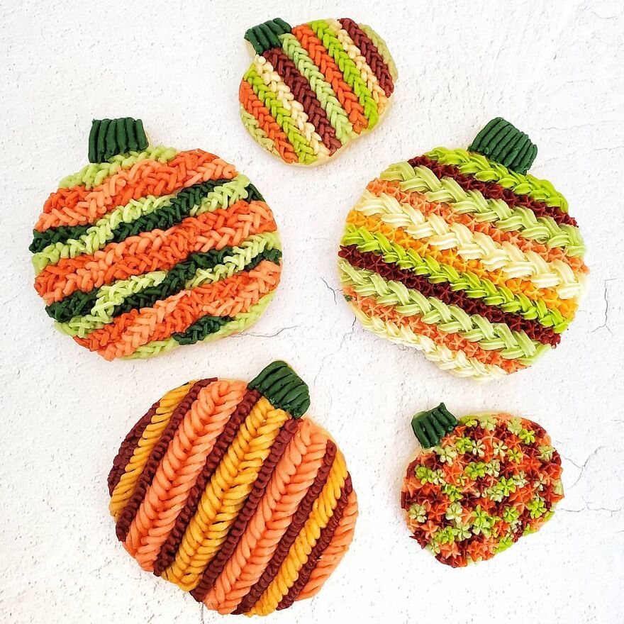 Hand-Embroidered? Confectioner Impresses When Decorating Cakes