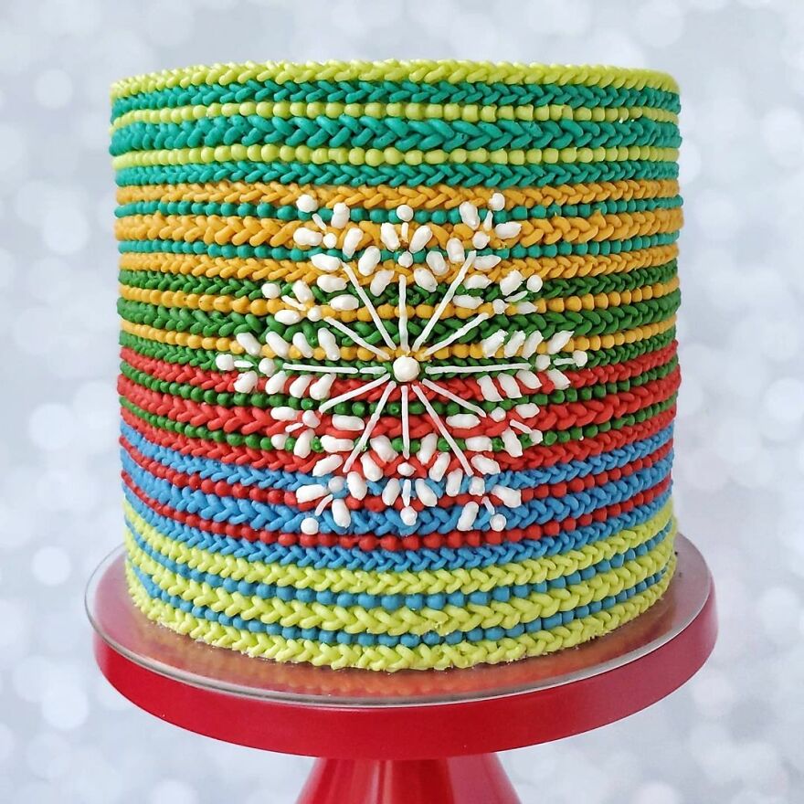 Hand-Embroidered? Confectioner Impresses When Decorating Cakes