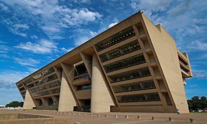 Dallas, Tx City Hall. Brutalist-Style Architecture