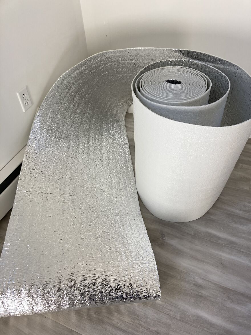 We Made A Floating Christmas Tree From Reflective Foam Insulation, And Here's The Result