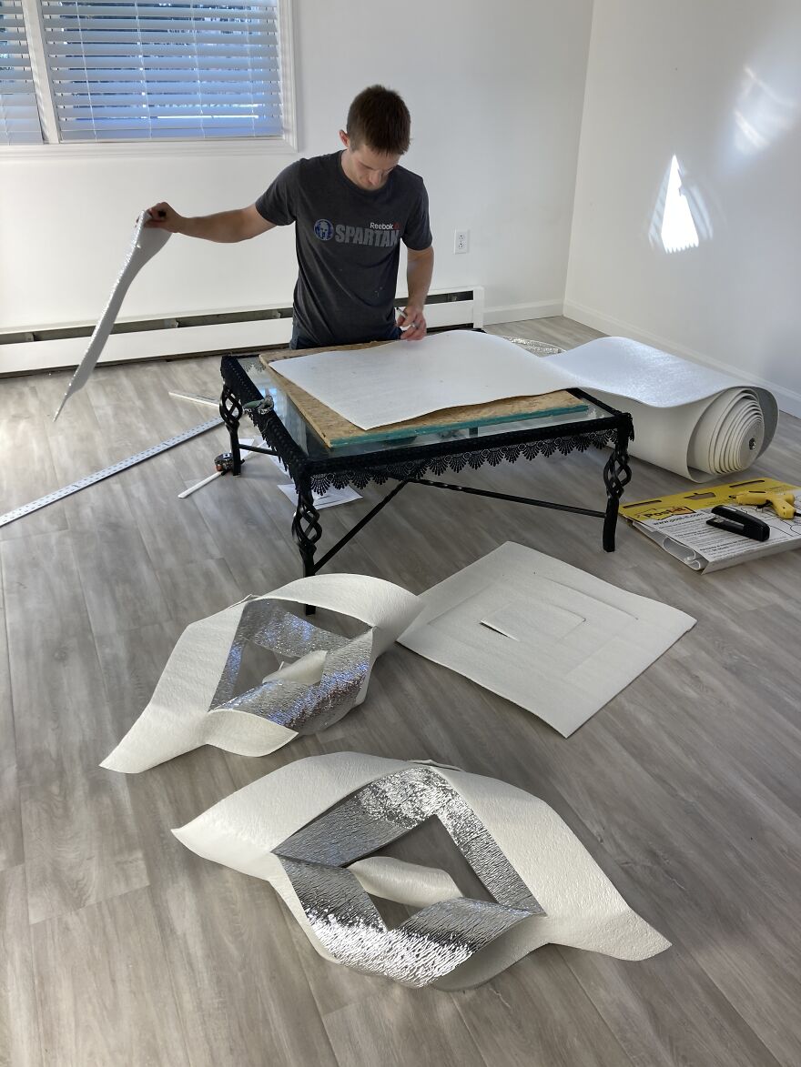 We Made A Floating Christmas Tree From Reflective Foam Insulation, And Here's The Result