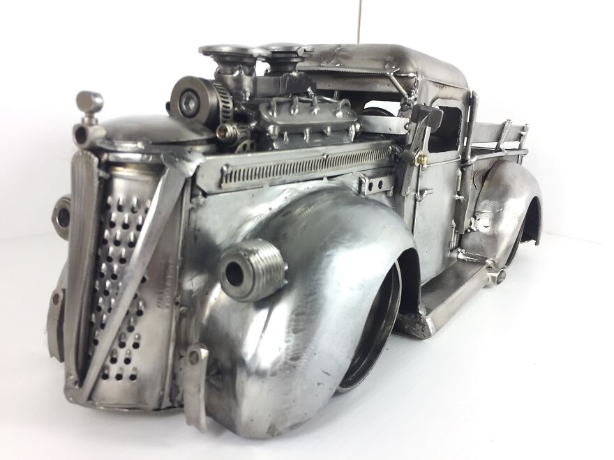 Roosterscreations Scrap Metal Hotrod Build