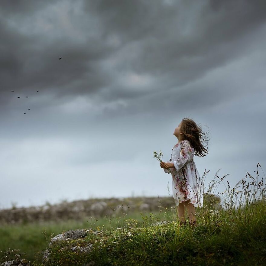 Photographer Transforms Pictures Of Children Into Amazing Fairy Tale Scenes