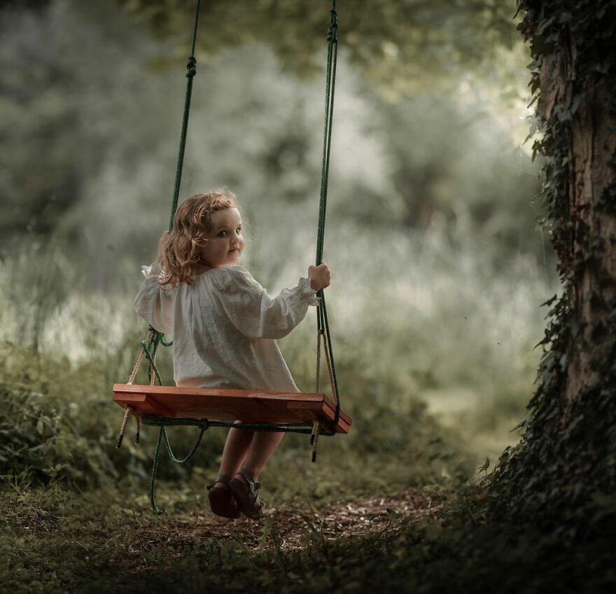 Photographer Transforms Pictures Of Children Into Amazing Fairy Tale Scenes