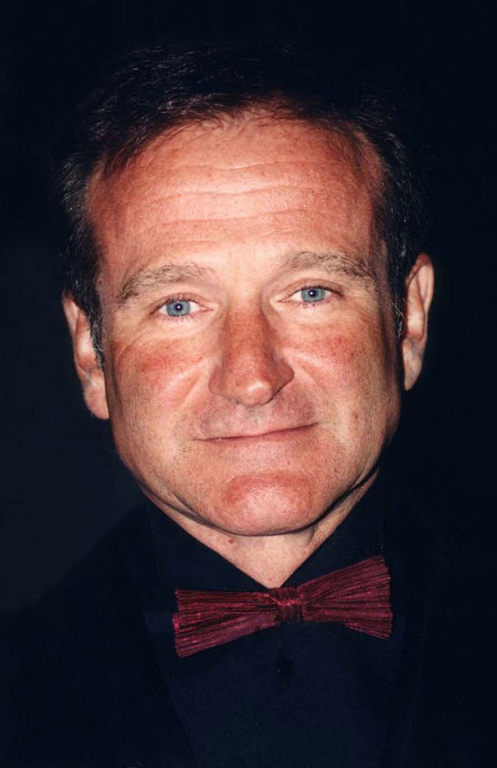 “I Landscaped Eminem's House”: Folks Online Disclose Their Experiences When Working For Famous People And Here Are 30 Of The Most Interesting Stories