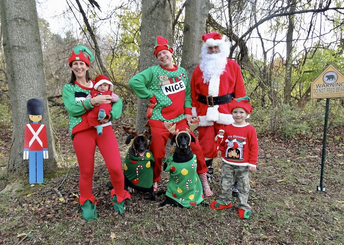 A Christmas Card Photoshoot In Bear Country (Part 1)