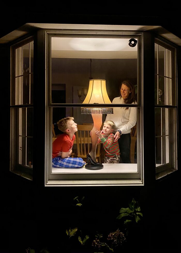 A Holiday Front Window