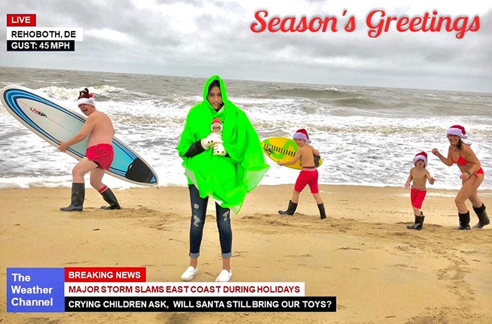 A Christmas Photobomb