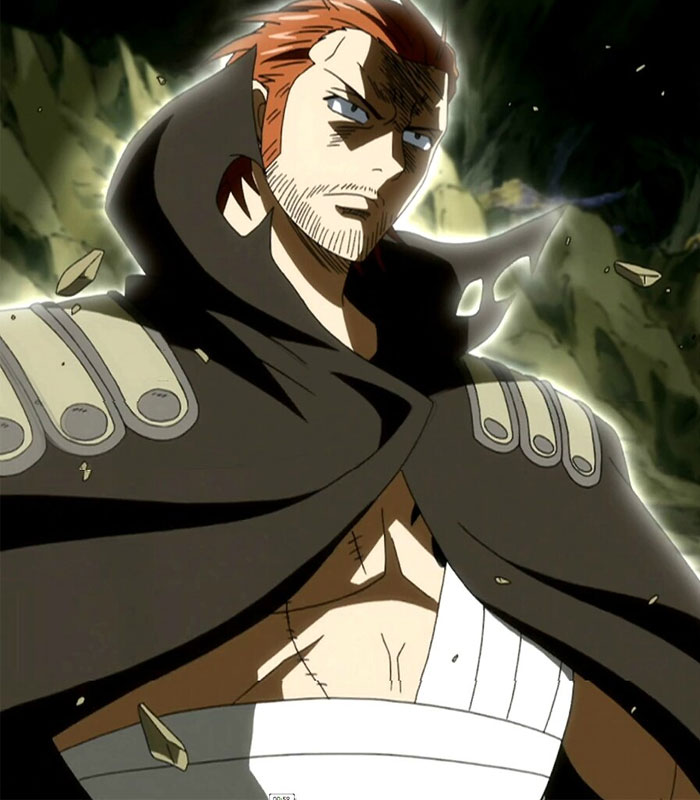 Gildarts Clive wearing black cape 