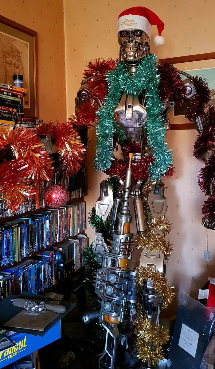 My Limited But Creative Christmas Decoration. My Christmas Tree The Tinselnator