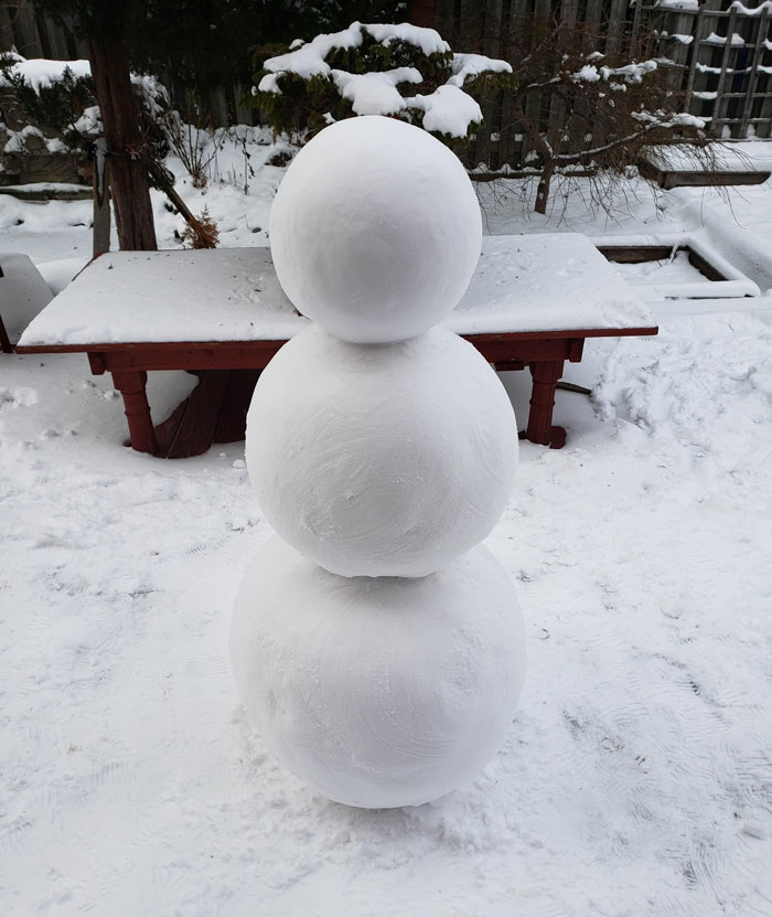 I Made A Very Round Snowman