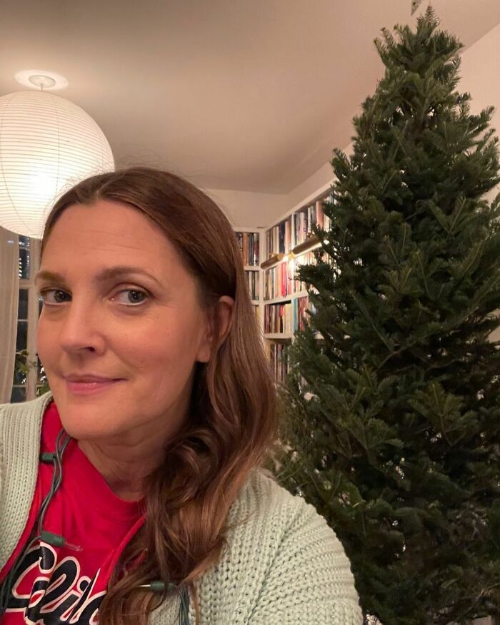 “I Landscaped Eminem's House”: Folks Online Disclose Their Experiences When Working For Famous People And Here Are 30 Of The Most Interesting Stories