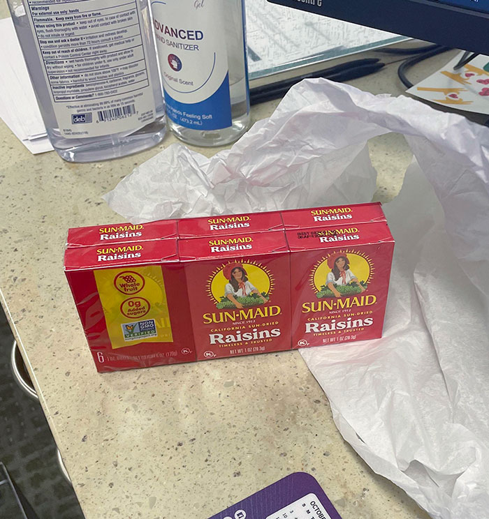 My GF Just Sent Me This Saying “Safe To Say My Secret Santa Doesn’t Like Me”