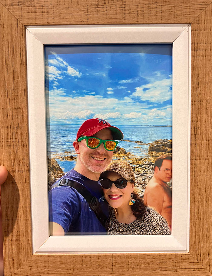 Just Got This As A Secret Santa Gift At Work. Colleague Knew I Was A Seinfeld Fan And Photoshopped This Existing By Pic With My Wife. Gold Jerry. Gold