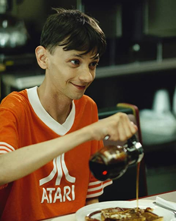 Kyle Edwards, Road Trip (D.J. Qualls)