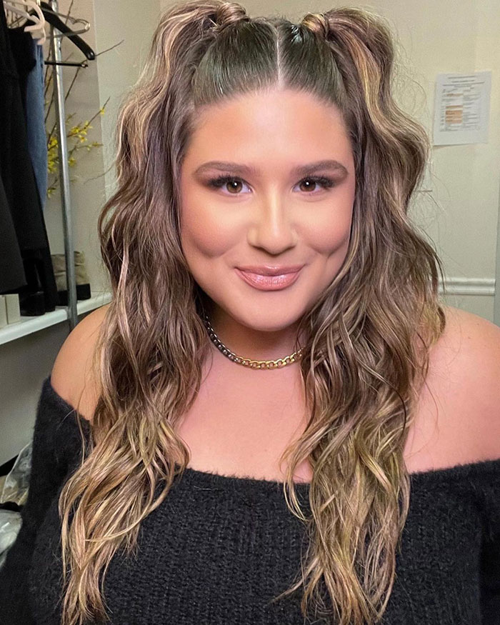 Esta mujer recrea las poses que realizan las modelos de Zara para demostrar lo ridículas que son Esta mujer recrea las poses que realizan las modelos de Zara para demostrar lo ridículas que son