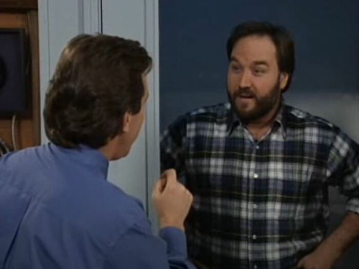 “I Landscaped Eminem's House”: Folks Online Disclose Their Experiences When Working For Famous People And Here Are 30 Of The Most Interesting Stories