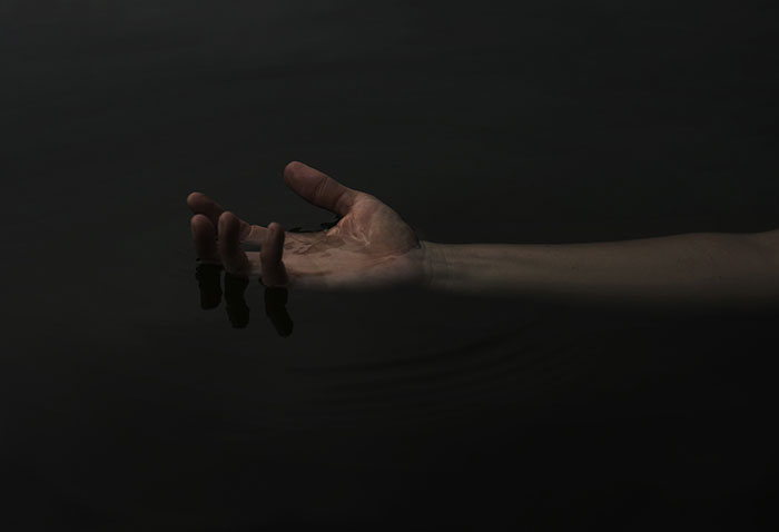 I Take Pictures Of Hands That Tell Different Stories (34 Pics)