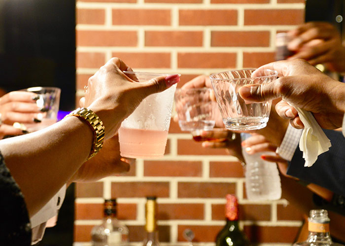 25 Comportamientos totalmente saludables que otras personas suelen avergonzar