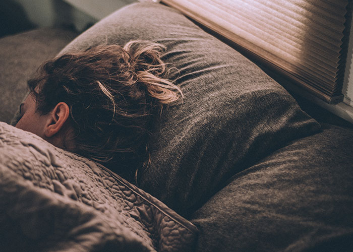 25 Comportamientos totalmente saludables que otras personas suelen avergonzar