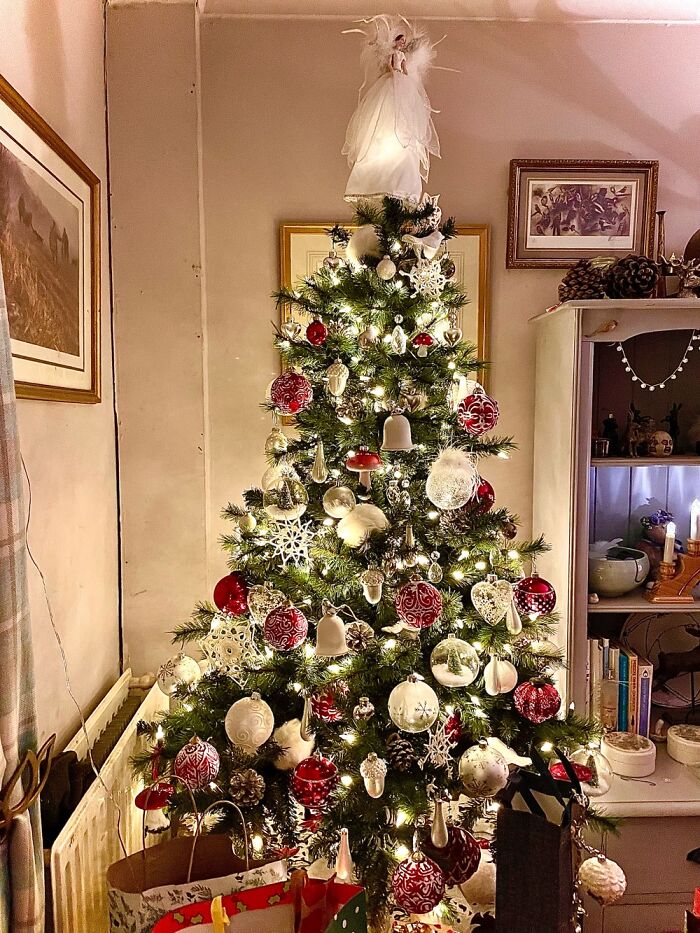 Red And White Theme This Year