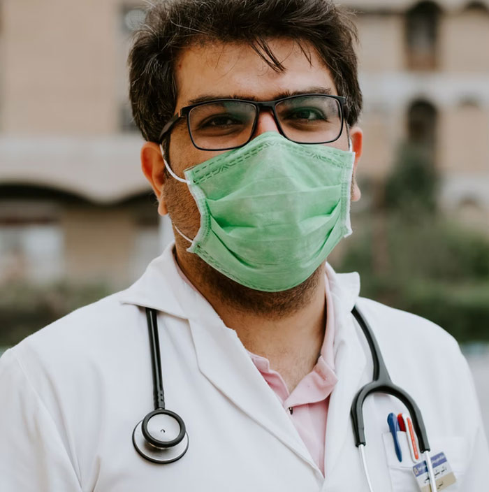 Women Are Sharing 30 Times Male ER Doctors Completely Dismissed Them