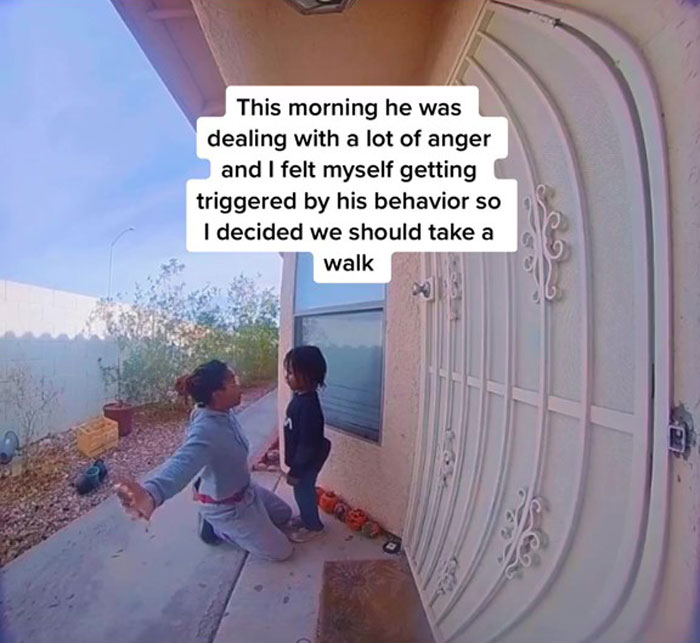 Mom Shows Excellent Parenting Skills By Calming Down Her Angry 5-Year-Old Kid