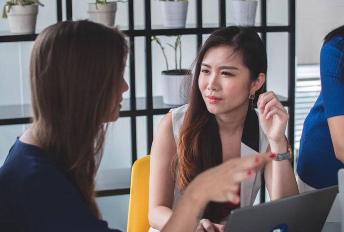 La gente revela cuándo se les cayó la venda de los ojos y se dieron cuenta de lo tóxicos que eran sus trabajos (20 historias)