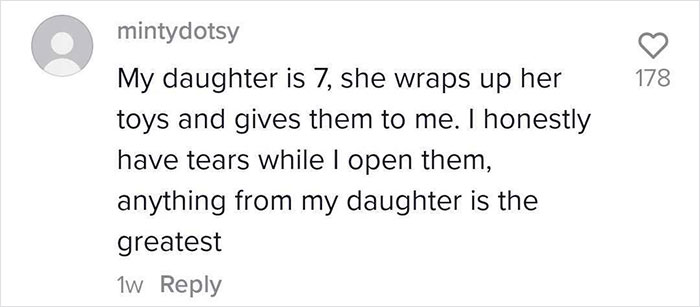 Daughter Of Narcissistic And Toxic Mother Shares What Christmas Gifts She's Returned Over The Years Daughter Of Narcissistic And Toxic Mother Shares What Christmas Gifts She's Returned Over The Years