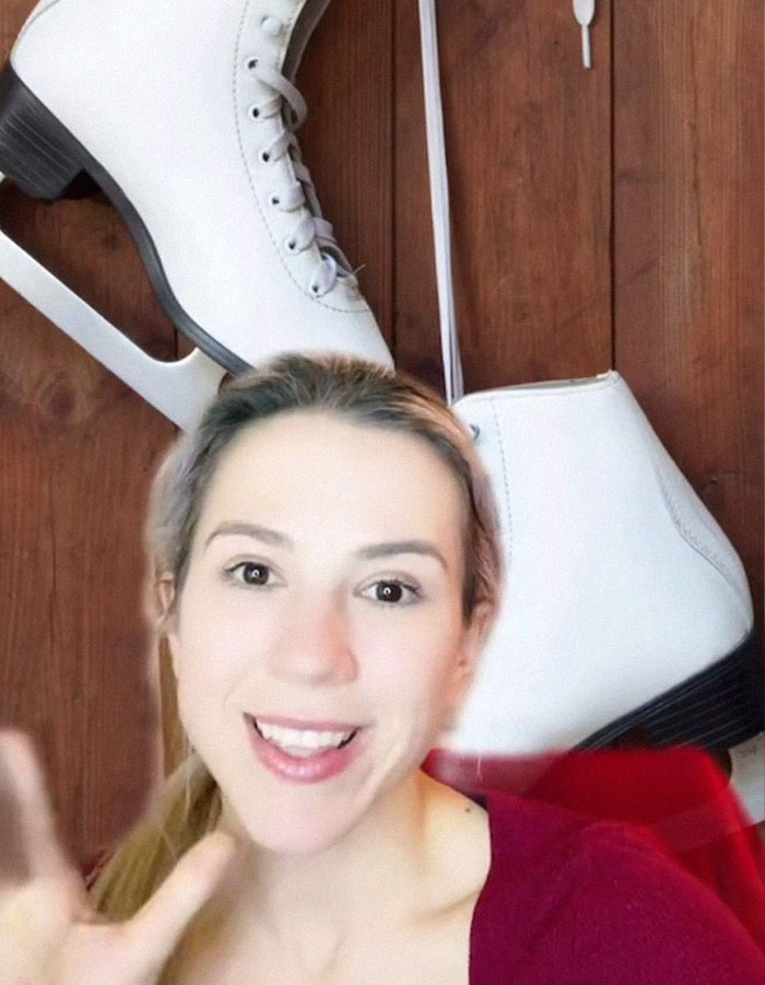 Daughter Of Narcissistic And Toxic Mother Shares What Christmas Gifts She's Returned Over The Years Daughter Of Narcissistic And Toxic Mother Shares What Christmas Gifts She's Returned Over The Years