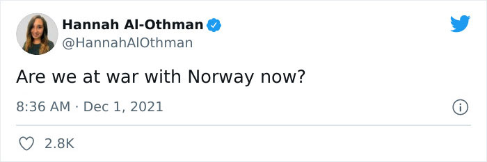 Brits Can&rsquo;t Contain Their Laughter After Norway Sent Them Their Special Christmas Tree (24 Reactions)