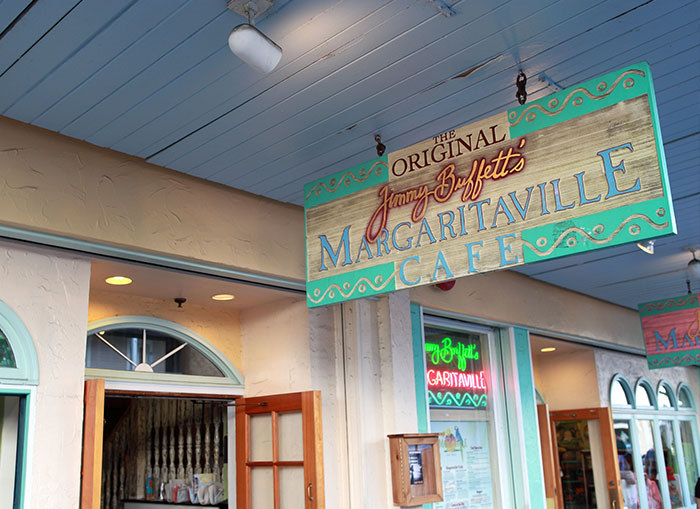 30 Of The Most “Damn Tourists” Moments Shared By People Who Live In Holiday Destinations