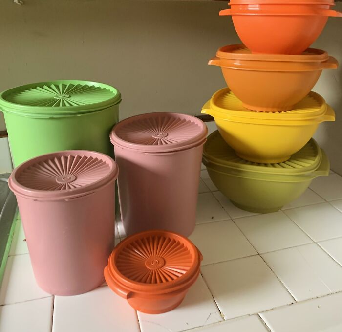 30 People Share How They Escaped Multi-Level Marketing Schemes That Sucked Them In