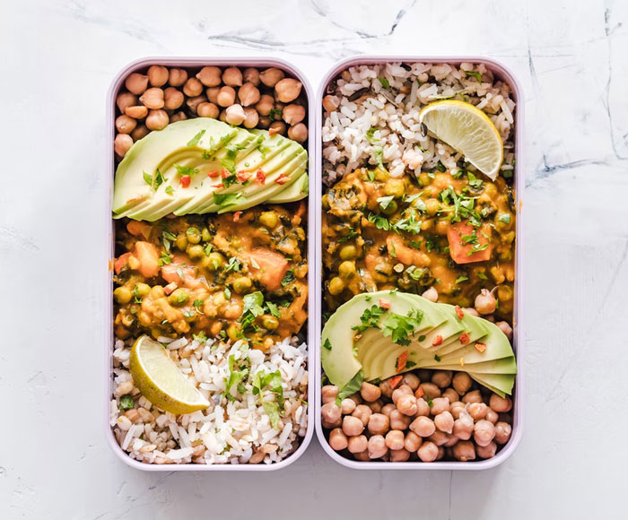 20 Novias honestas comparten lo que deserían que hubiera sido diferente el día de sus bodas