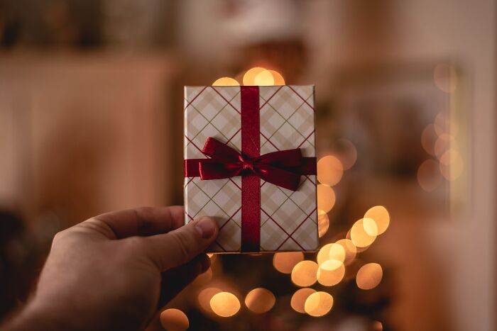 20 Personas comparten los regalos que arruinaron su Navidad