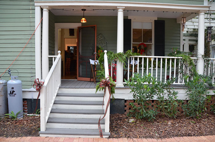 Entitled Karen Keeps Terrorizing Her Neighbors, Is Shut Down After They Become Her Landlords 