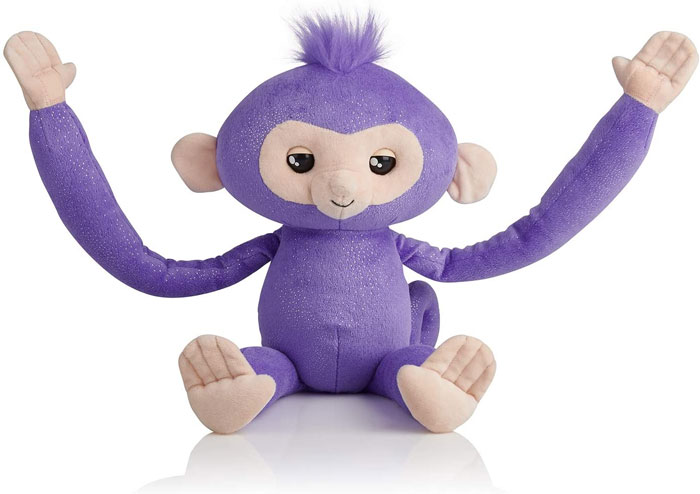 Fingerlings Hugs
