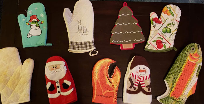 30 People Are Sharing Weird And Wholesome Traditions That Make Their Christmas Special