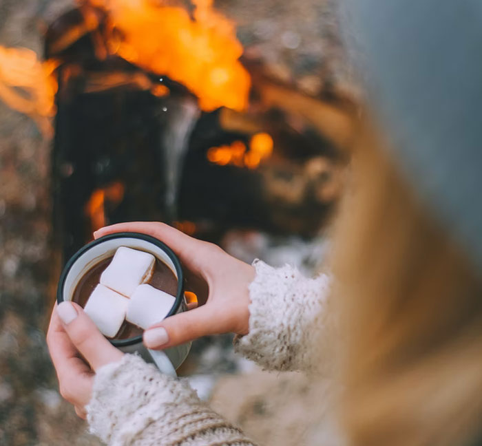 30 People Are Sharing Weird And Wholesome Traditions That Make Their Christmas Special