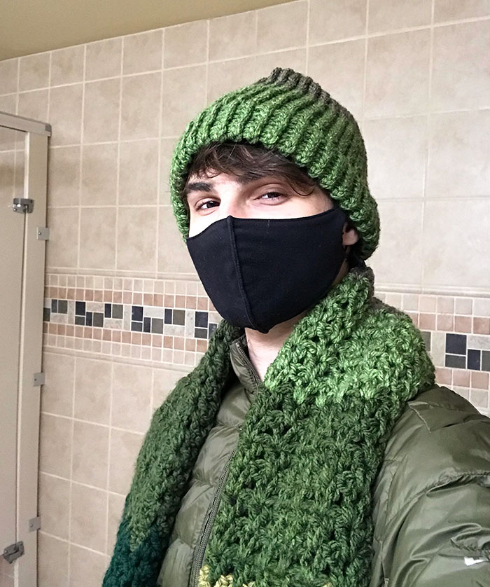I’ve Been Biking To Work In The Cold Every Morning, My Coworker Noticed And She Made Me This Scarf And Beanie